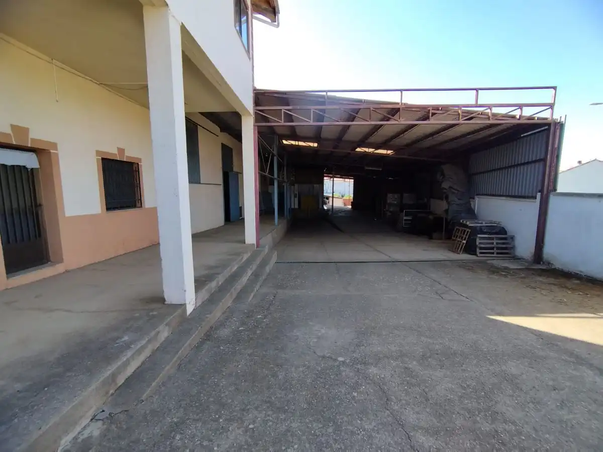Vista exterior de Casa o xalet en venda en Montehermoso amb Terrassa i Traster
