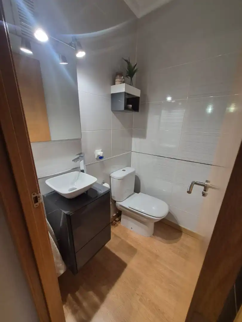 Bathroom of Flat for sale in Binissalem  with Air Conditioner, Parquet flooring and Oven