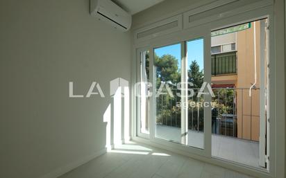 Bedroom of Flat for sale in  Barcelona Capital  with Heating and Balcony