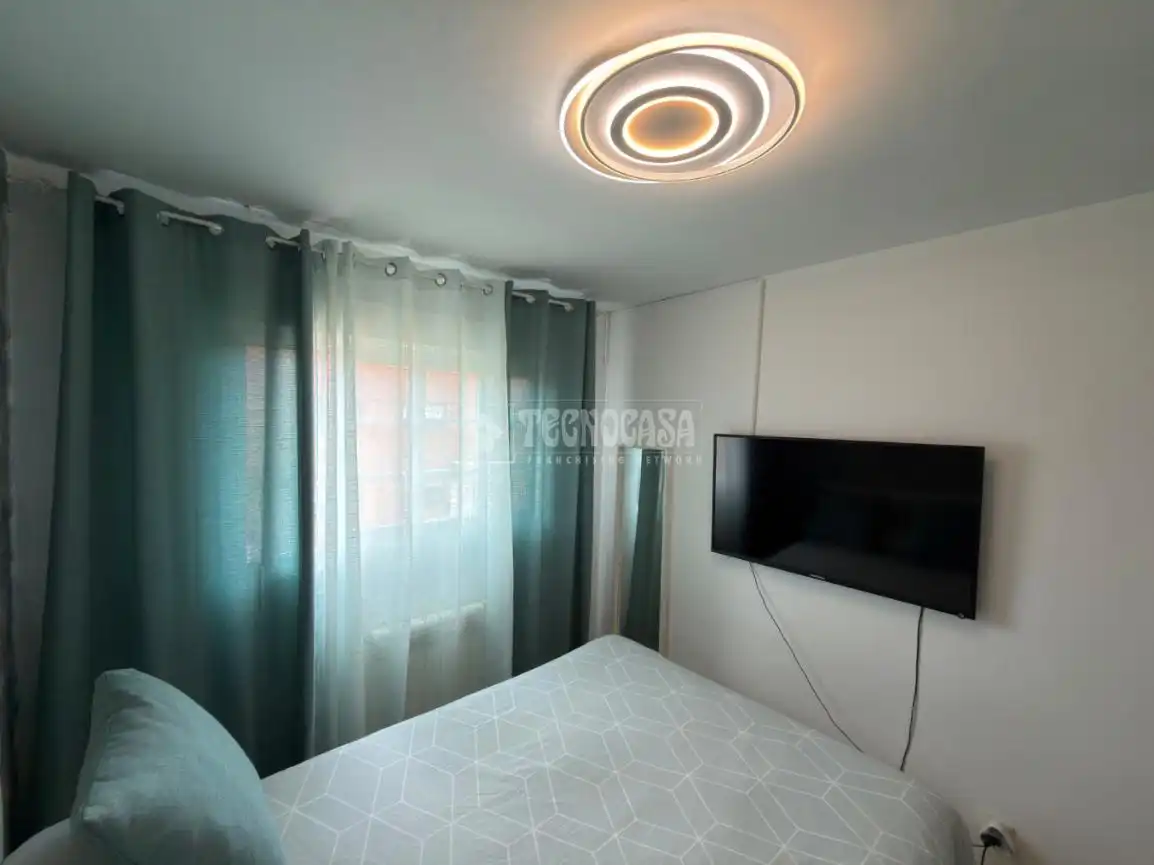 Habitación de Casa adosada en venta en Madrid con Aire acondicionado, Calefacción y Terraza