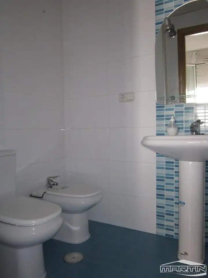 Baño de Piso de alquiler en Lucena con Trastero