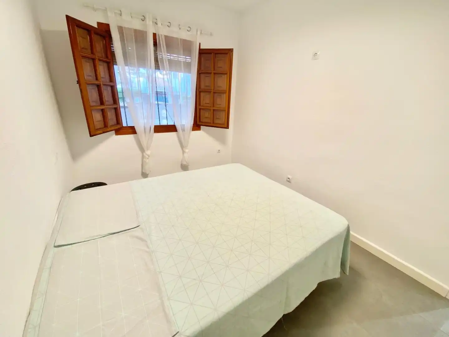 Habitación de Estudio de alquiler en Pilar de la Horadada con Calefacción, Amueblado y Horno