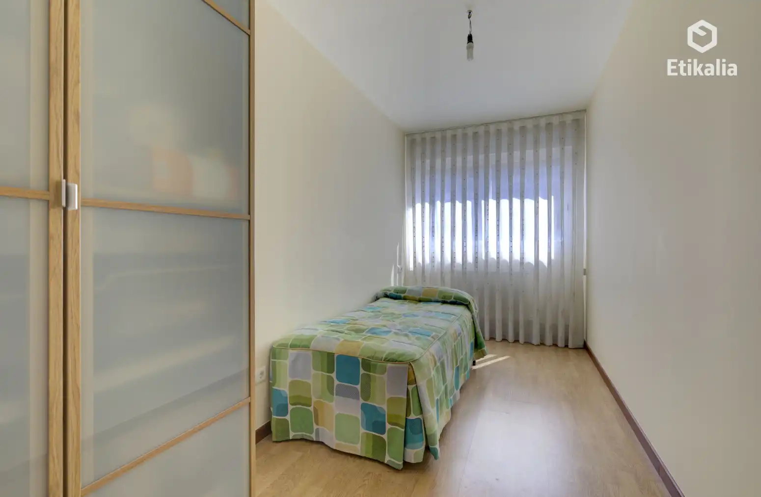 Habitación de Piso en venta en Vitoria - Gasteiz con Calefacción y Trastero