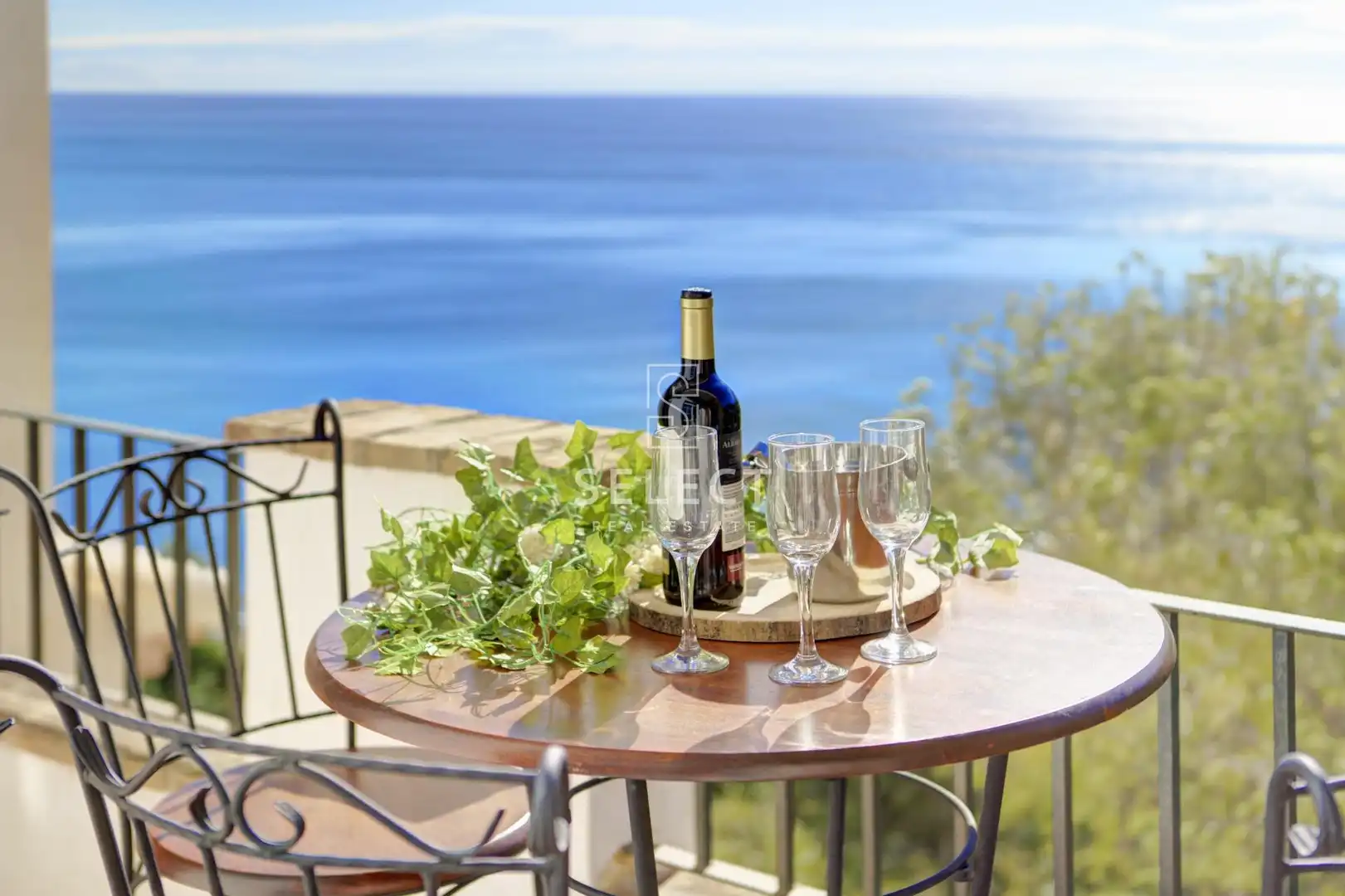 Wohnungen zum Verkauf in Almuñécar mit Privatgarten, Terrasse und Balkon