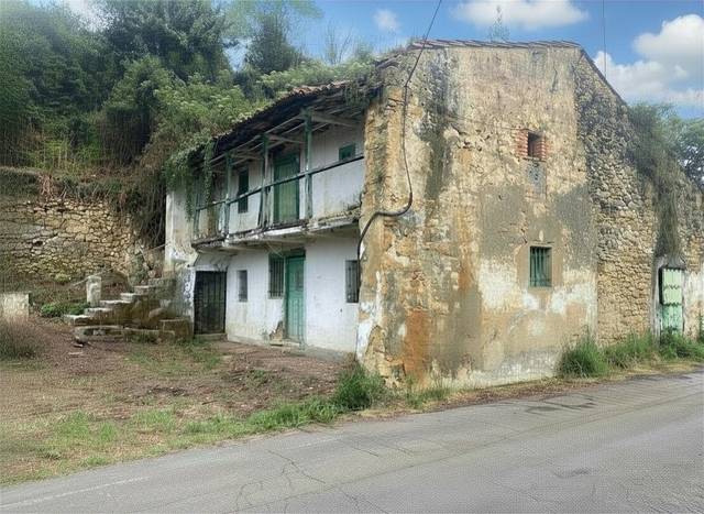 Casa-chalet en Venta en Barrio  CARBAINOS-PeñaFerruz en Cenero