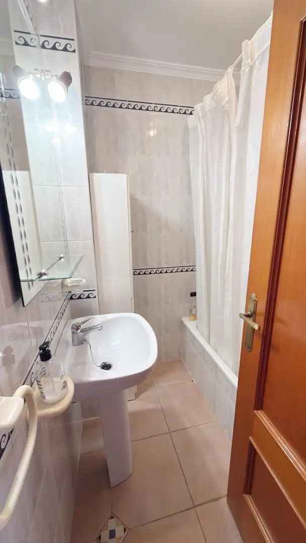 Baño de Casa adosada de alquiler en Punta Umbría con Terraza y Piscina comunitaria