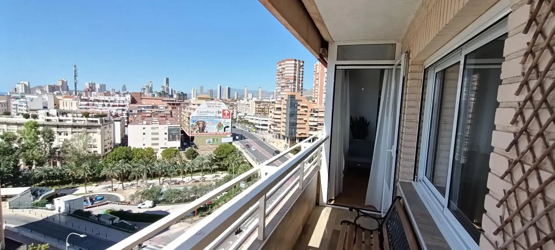 Apartamento con terraza en venta en Avenida ALFONSO PUCHADES, imagen 2
