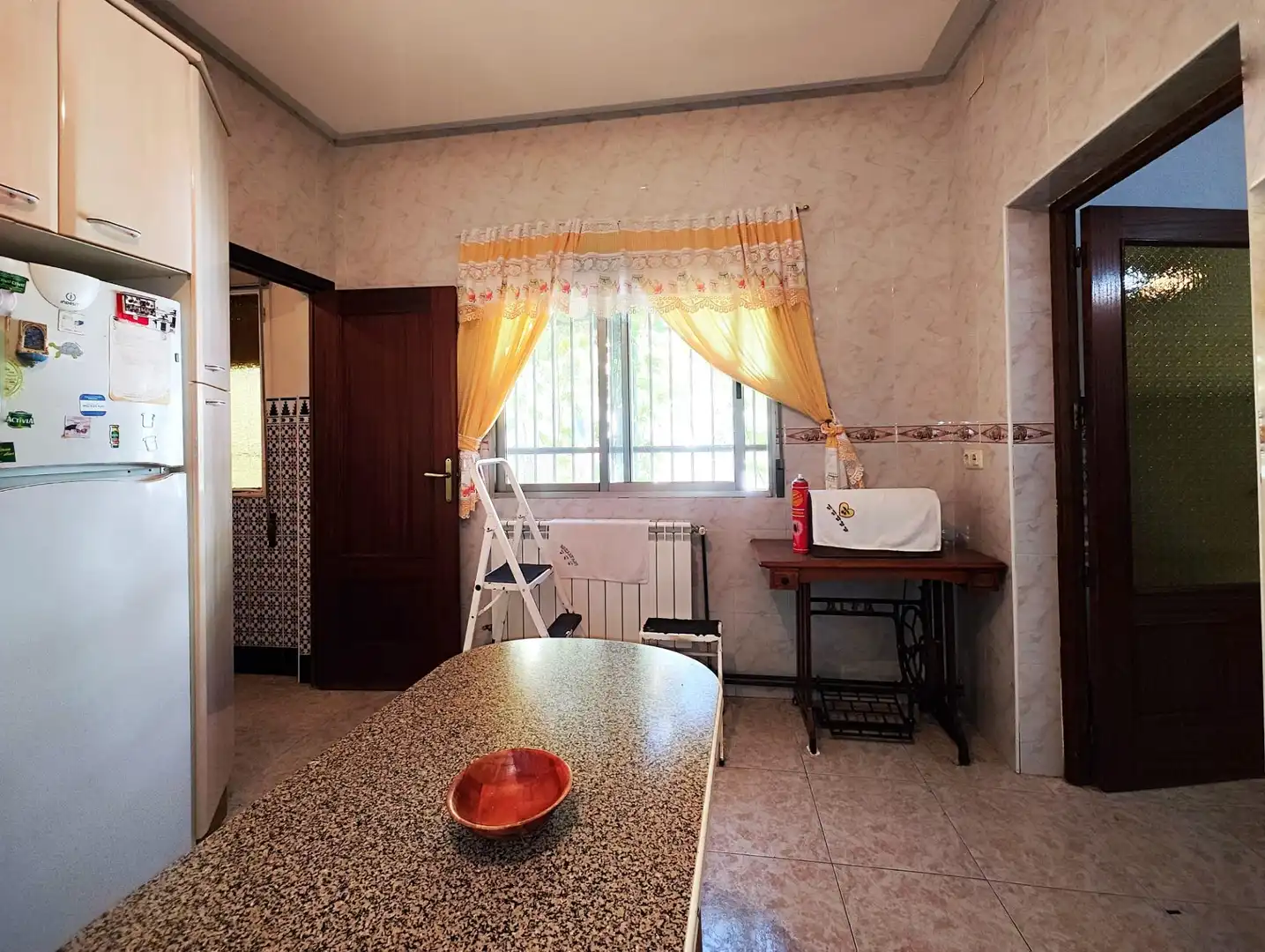 Cocina de Casa o chalet en venta en Argamasilla de Calatrava con Aire acondicionado, Calefacción y Terraza