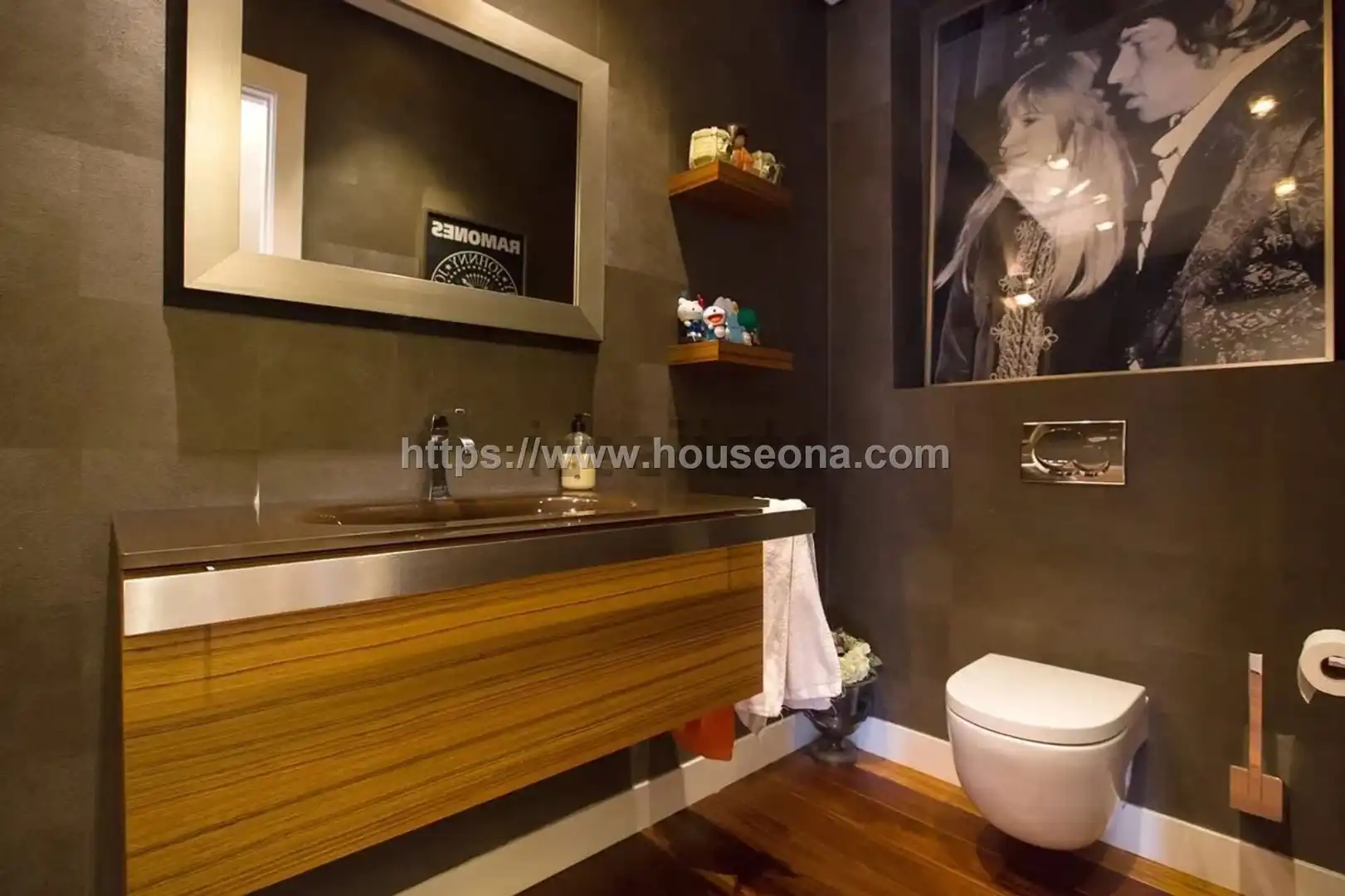 Badezimmer von Maisonette zum Verkauf in Bilbao  mit Abstellraum, Möbliert und Balkon