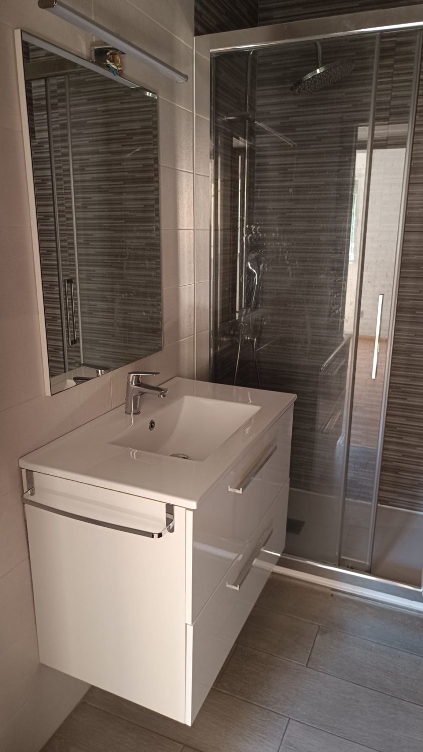 Bathroom of Flat for sale in  Sevilla Capital  with Terrace