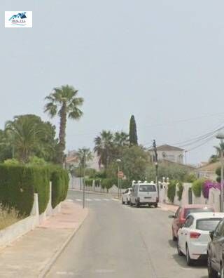 Vista exterior de Casa adosada en venda en Cunit amb Jardí privat, Terrassa i Balcó