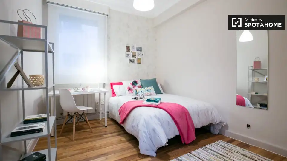 Room in San Pedro de Deusto - La Ribera