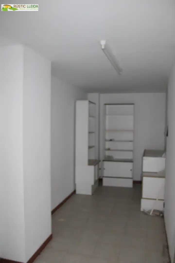 Local comercial en venda a Tàrrega, imagen 6