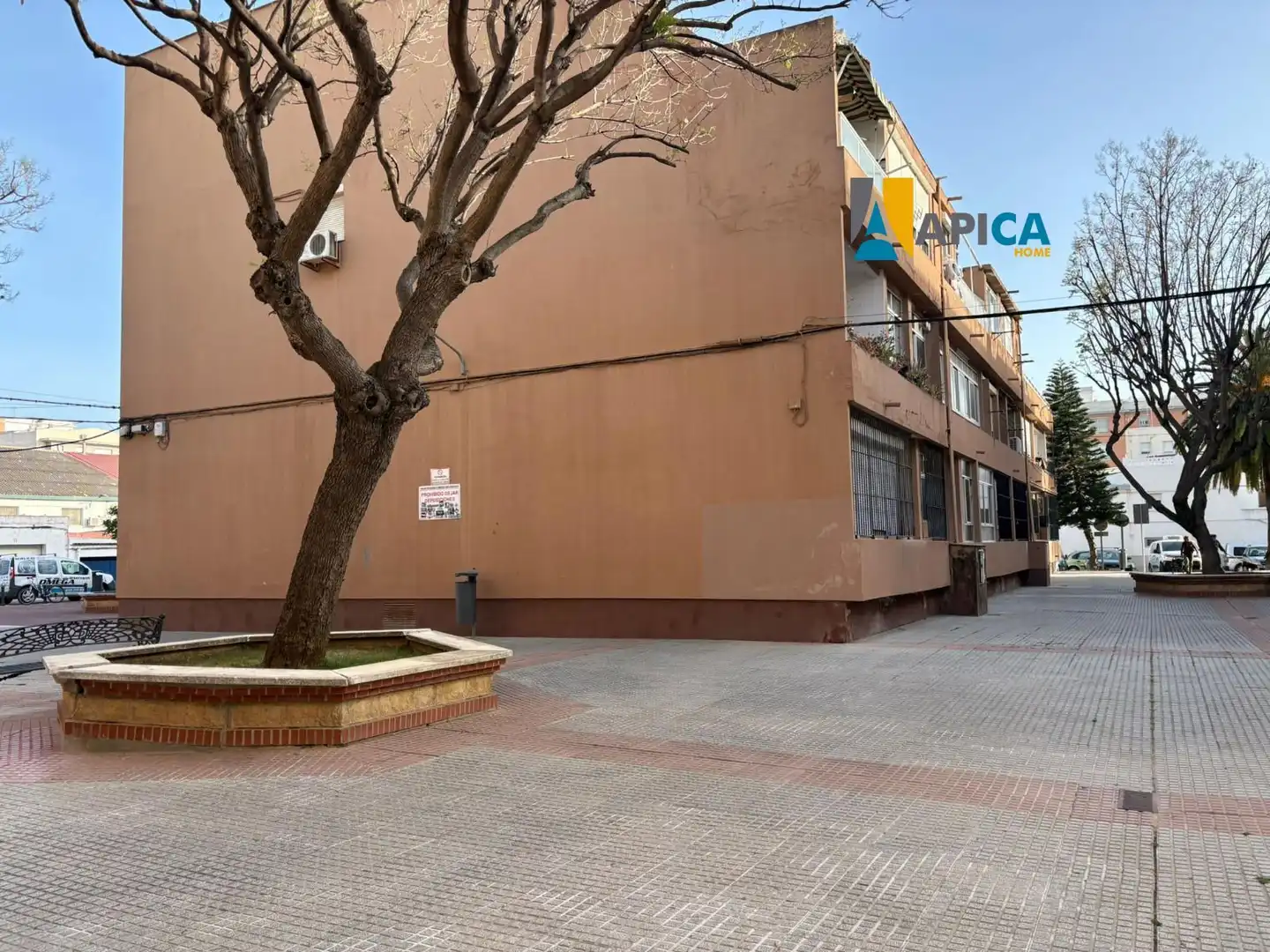 Vista exterior de Pis en venda en Chiclana de la Frontera amb Aire condicionat, Terrassa i Moblat