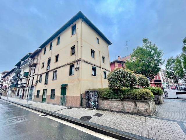 Dúplex en Venta en Calle de Pelegrín de Uranzu en Palmera - Dumboa - Arbes