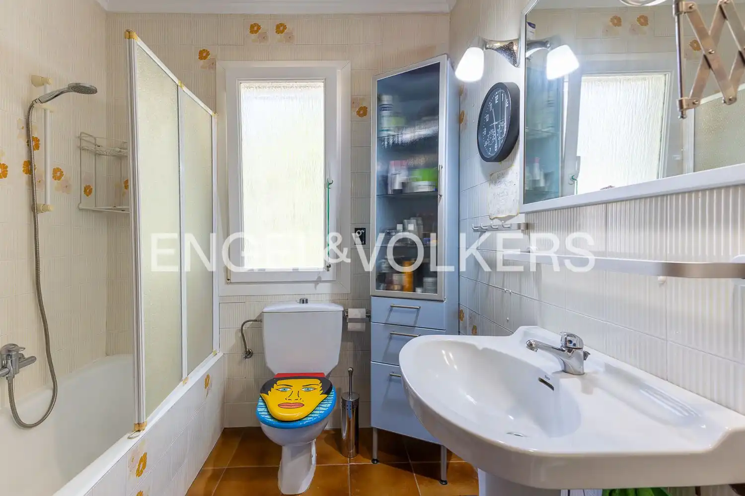 Bathroom of Houses for sale in Dénia  with Air Conditioner, Heating and Private garden