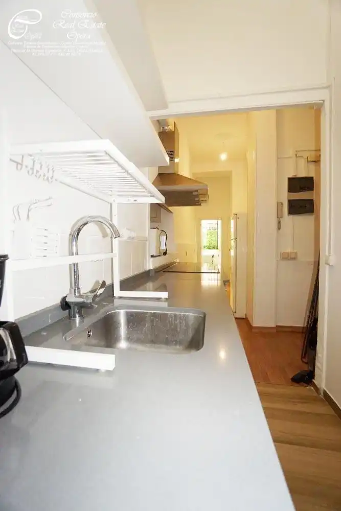 Flat for rent in Calle BOLA, Palacio