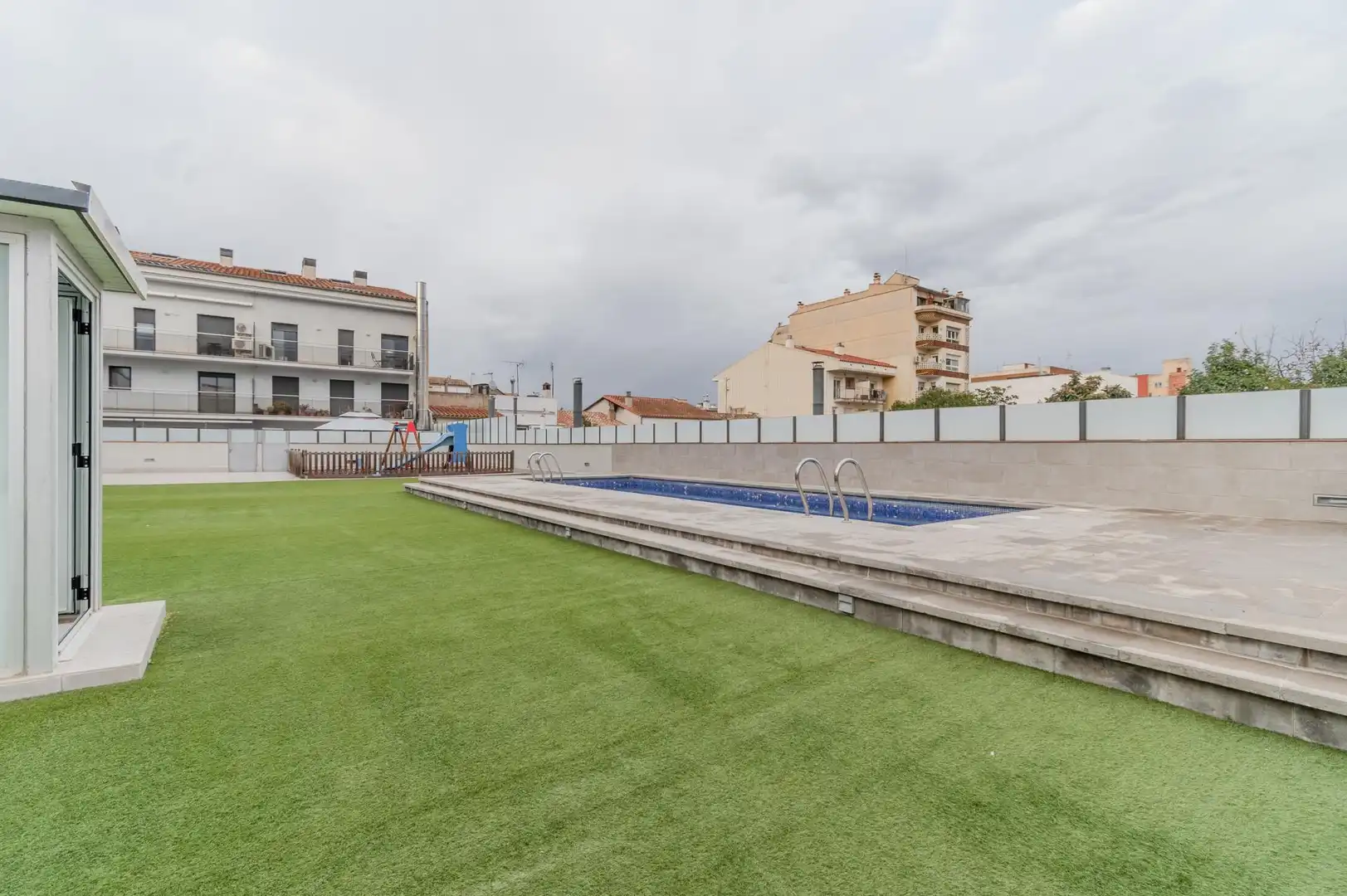 Swimming pool of Attic for sale in Salt  with Heating, Furnished and Oven