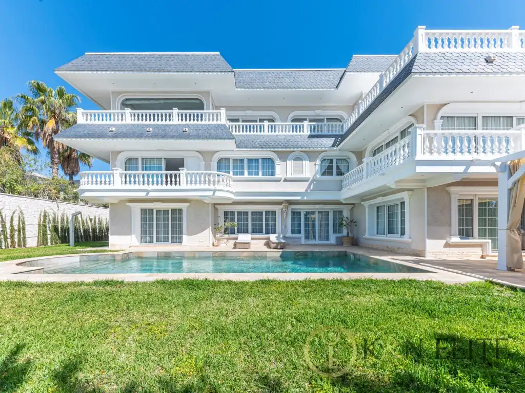 Casa amb piscina en venda a Playa de San Juan - El Cabo de las Huertas