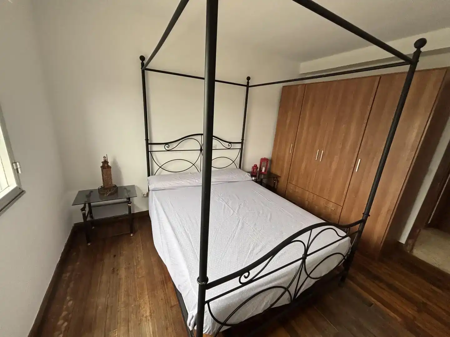 Habitación de Casa o chalet en venta en Melide con Jardín privado, Trastero y Amueblado
