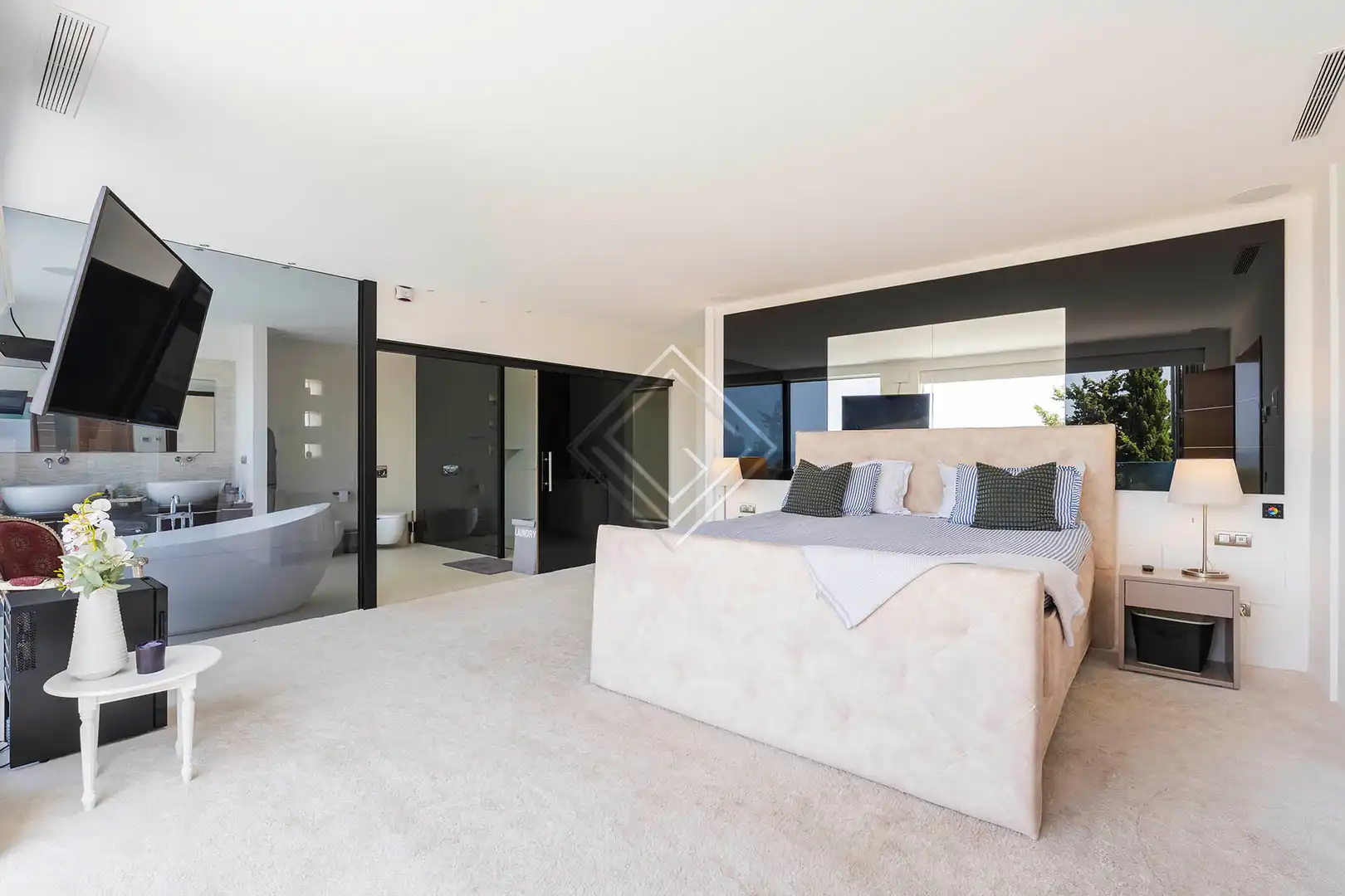 Habitación de Casa o chalet de alquiler en Marbella con Aire acondicionado, Calefacción y Jardín privado