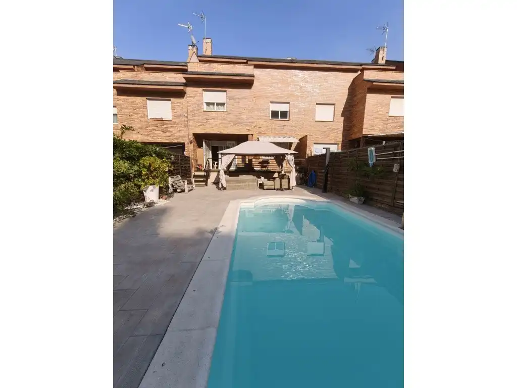 Detached house for sale in Calle Zuloaga