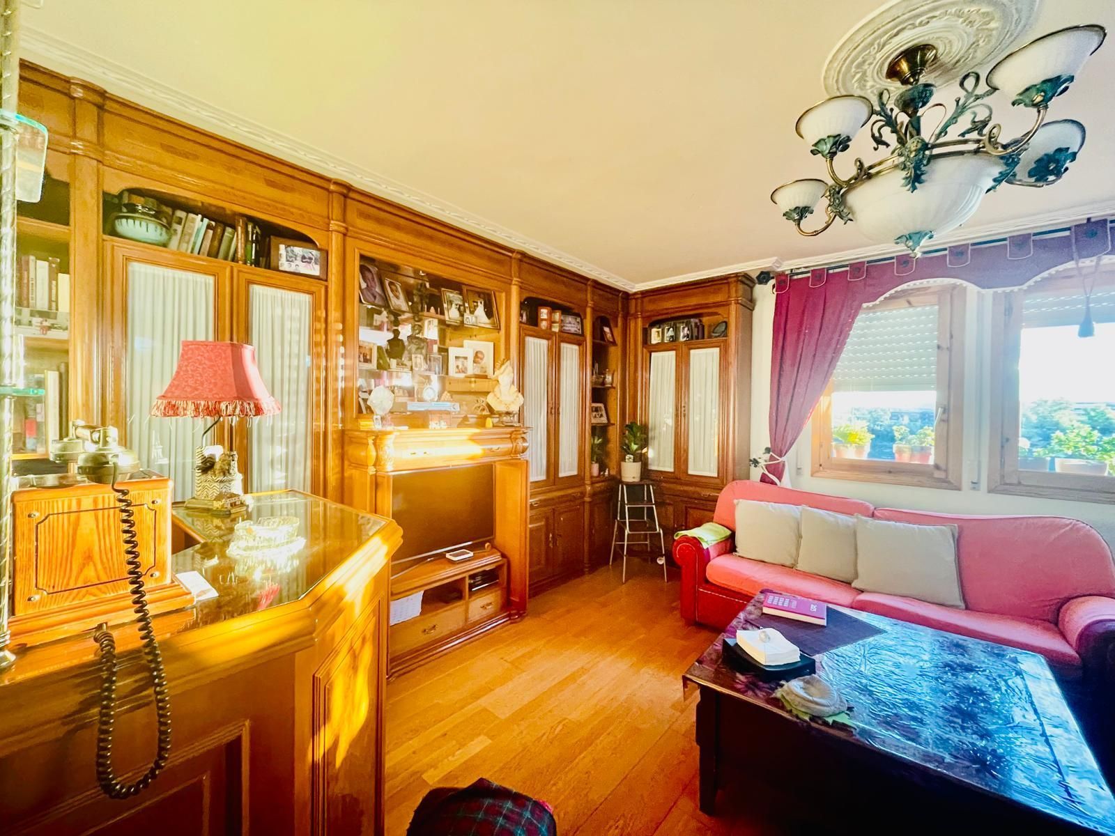 Sala d'estar de Dúplex en venda en  Zaragoza Capital amb Aire condicionat, Calefacció i Terrassa