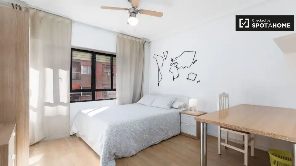 Habitació a Valencia, Valencia