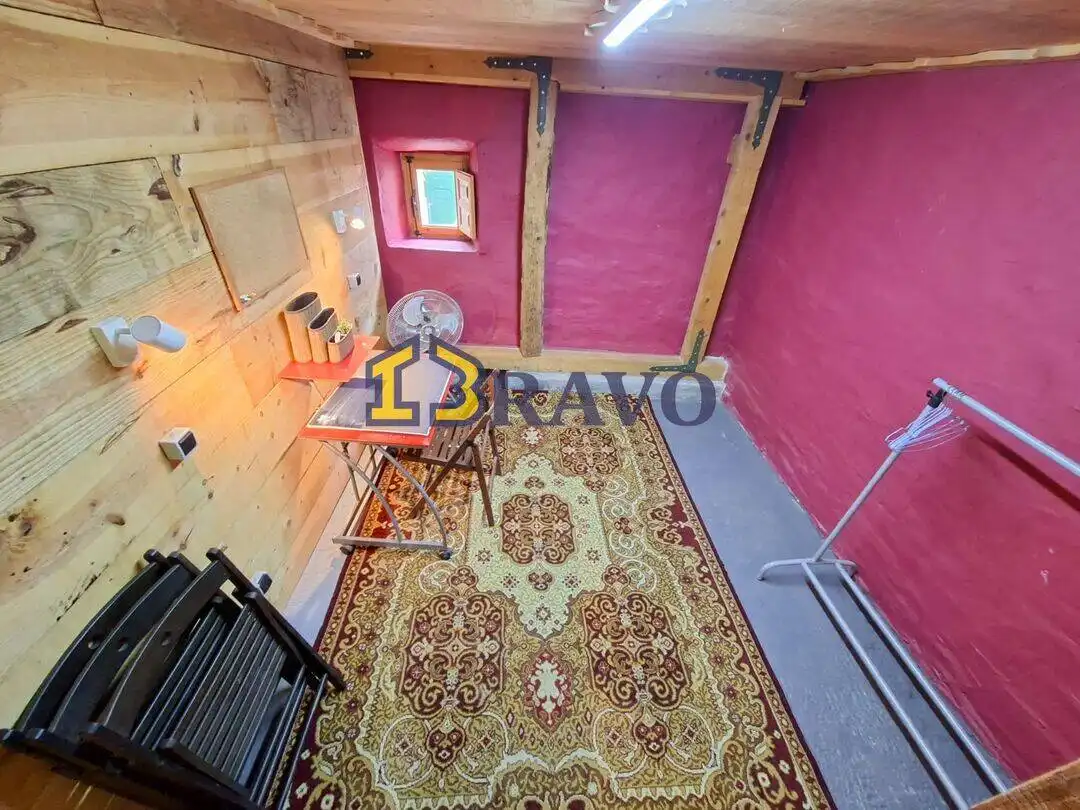 Casa adosada en venta en Merindad de Cuesta-Urria