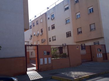 Aparcament amb ascensor en venda a Juan Jose Ruiz Monge