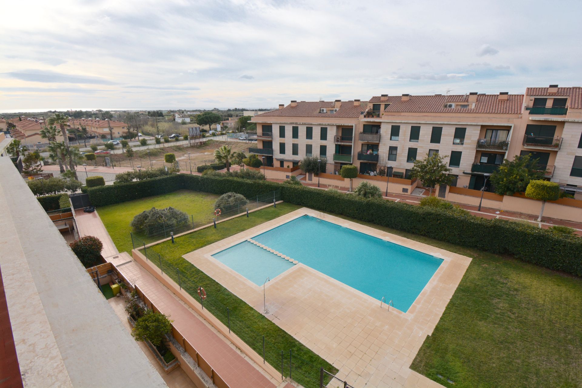 Swimming pool of Attic for sale in Vinyols i els Arcs  with Air Conditioner, Heating and Terrace