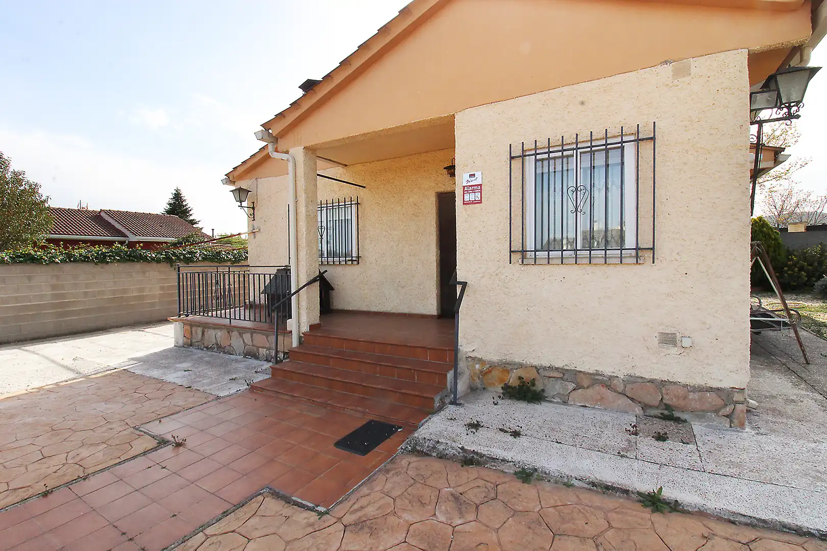 Detached house with garden for sale in Calle Bolivia, imagen 13