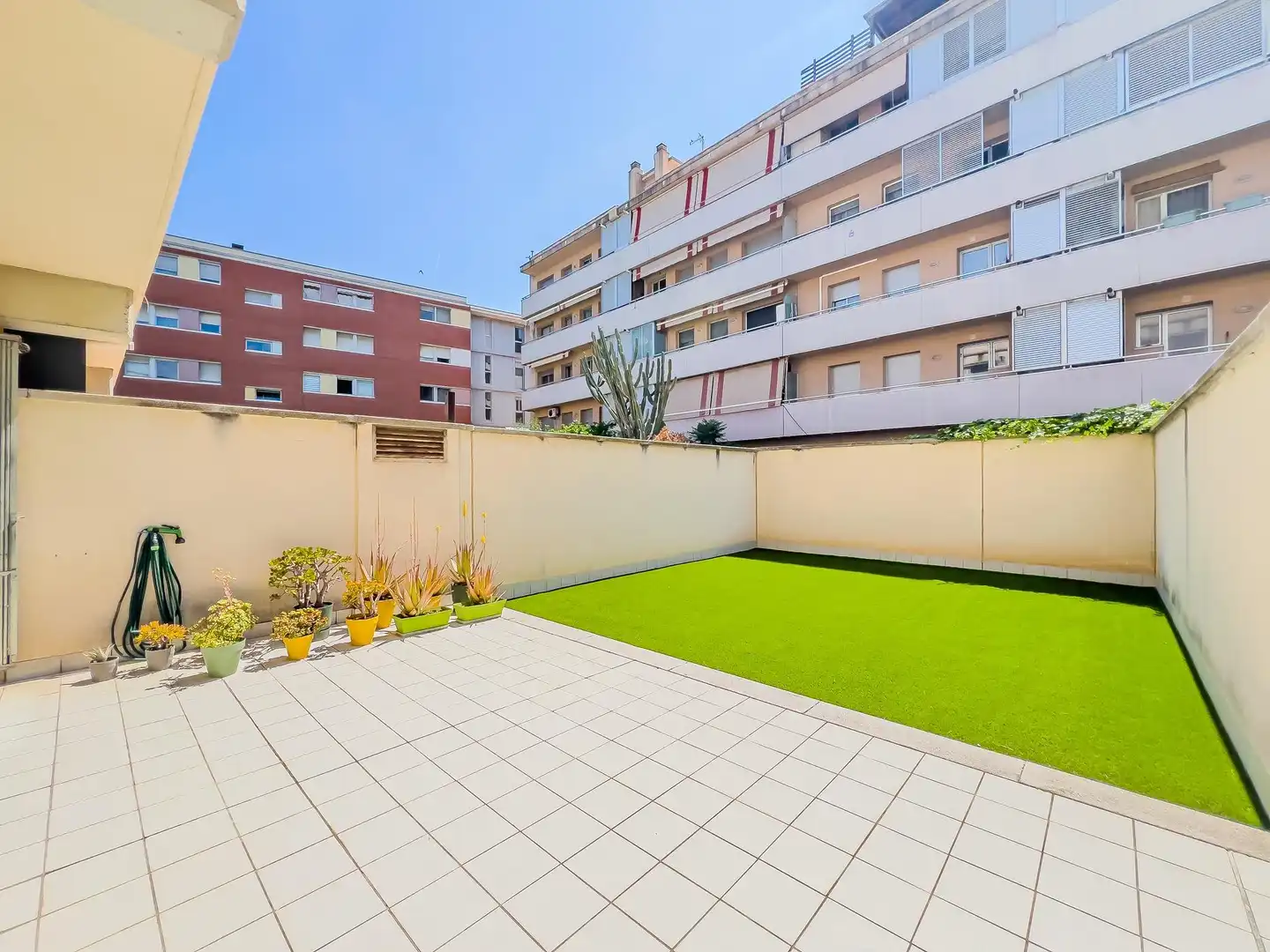 Terrasse von Erdgeschoss zum Verkauf in Viladecans mit Heizung, Terrasse und Gemeinschaftspool