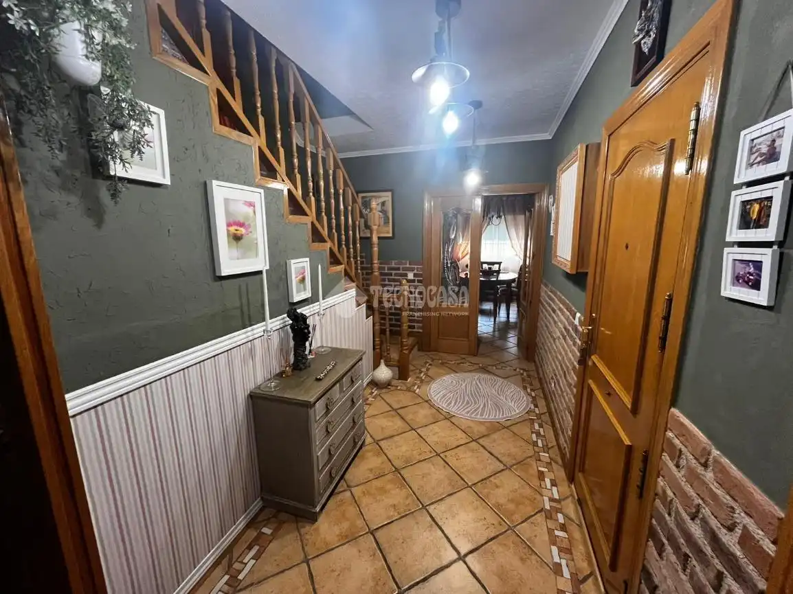 Detached homes for sale in Madrid  with Air Conditioner, Heating and Private garden