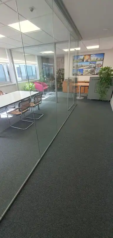 Oficina de alquiler en Albia