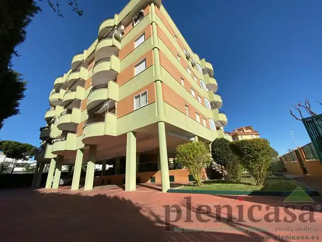 Vista exterior de Piso en venta en Punta Umbría con Terraza, Trastero y Amueblado