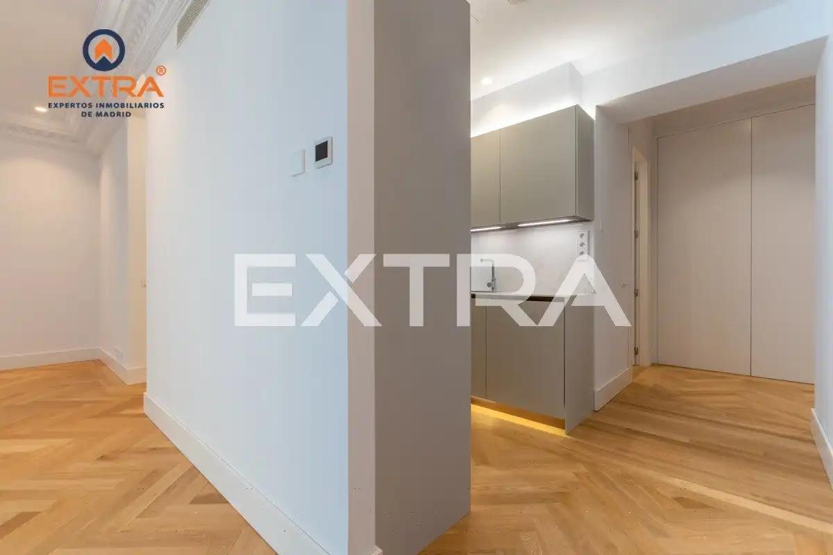Appartamento con terrazza in affitto a Calle Gran Vía, imagen 27