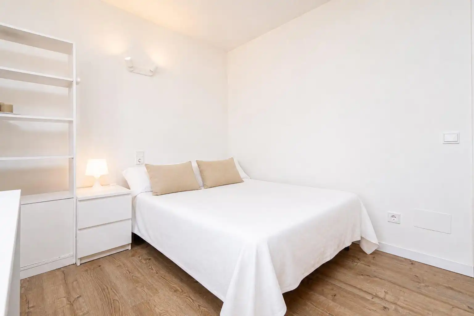 Habitación de Piso de alquiler en  Palma de Mallorca con Aire acondicionado, Calefacción y Amueblado
