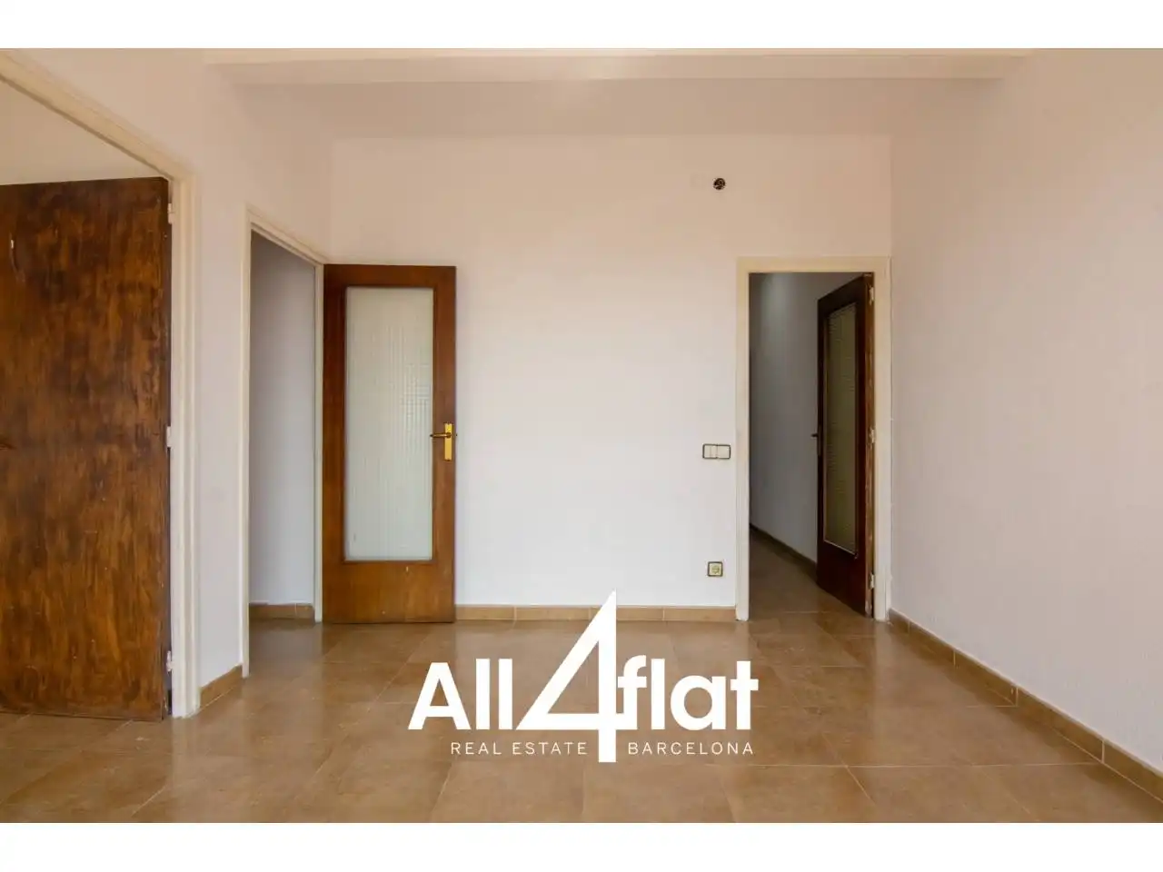 Flat with terrace for sale in Calle Tres de Abril, imagen 4