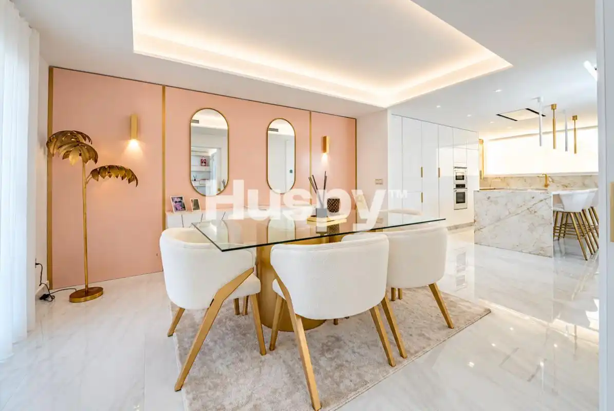Semi-detached house with terrace for sale in Calle Liverpool, imagen 8
