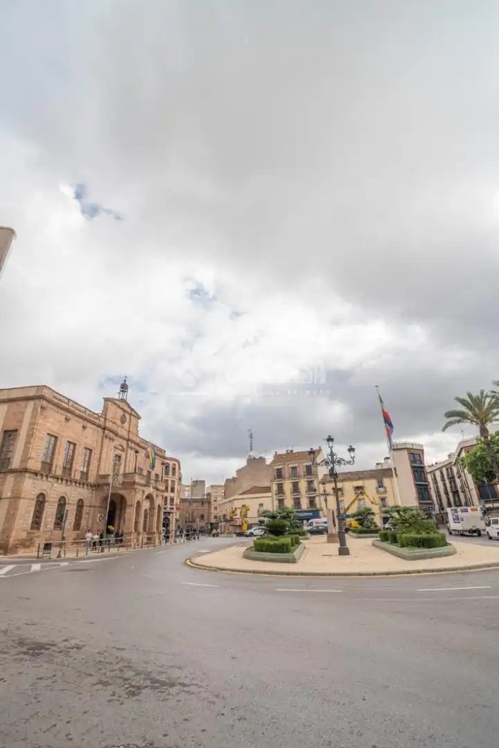 Vista exterior de Piso en venta en Linares con Calefacción