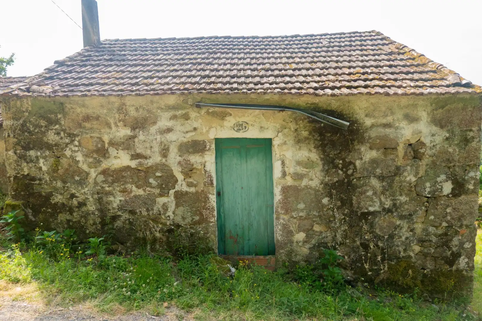 Vista exterior de Finca rústica en venda en Arbo amb Jardí privat