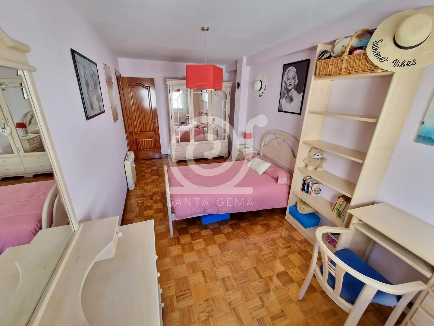 Bedroom of Flat for sale in A Coruña Capital   with Heating, Terrace and Furnished