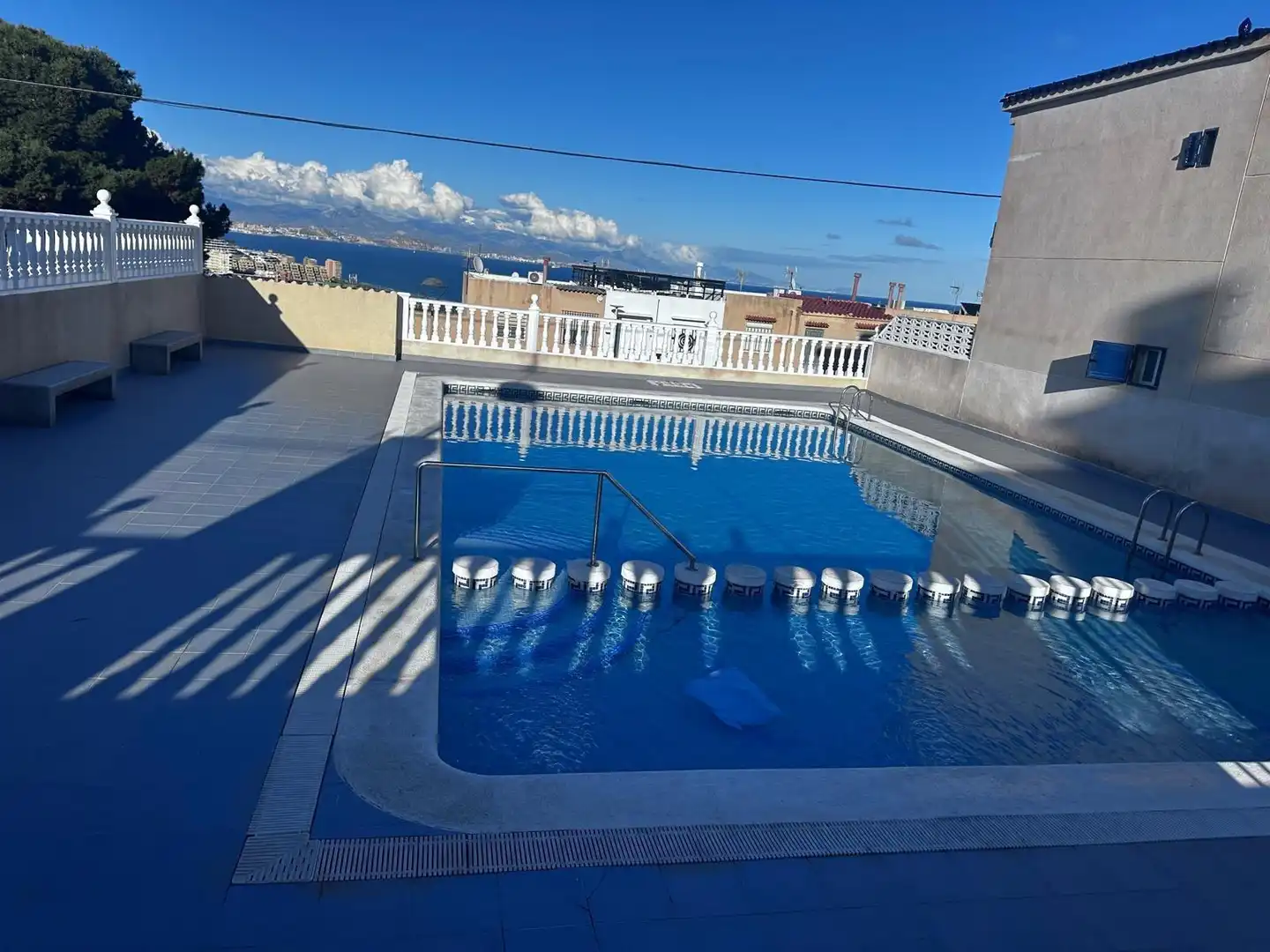 Piscina de Casa adosada en venda en Alicante / Alacant amb Terrassa i Piscina comunitària
