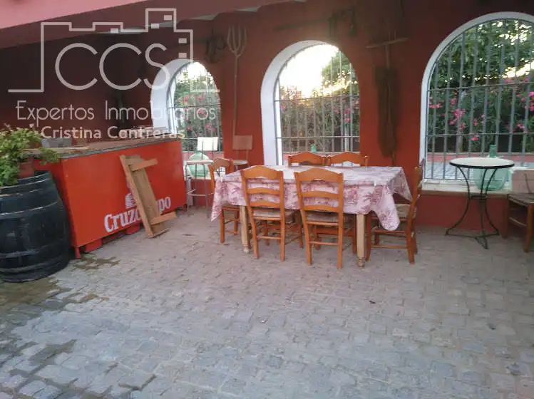 Finca rústica en venta en Alcalá de Guadaira con Piscina y Amueblado