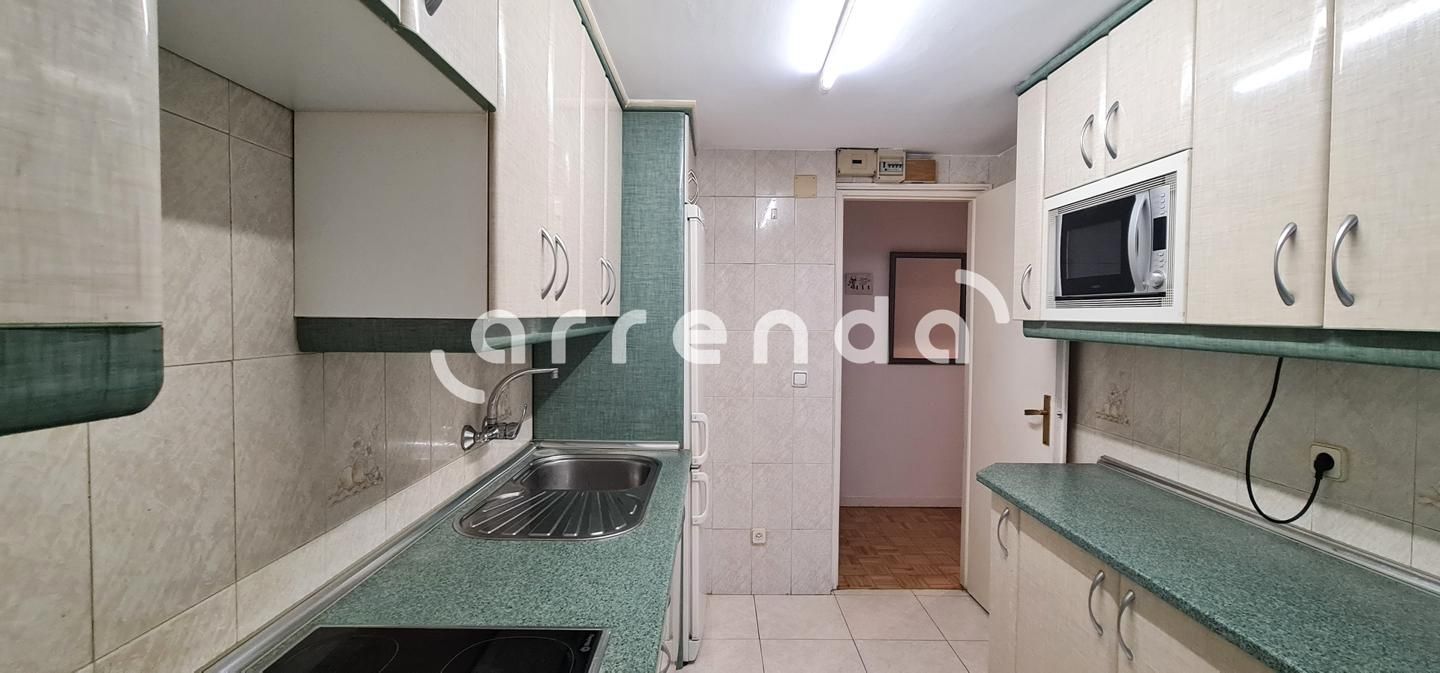 Piso de alquiler en De Torrelaguna, 108, Colina