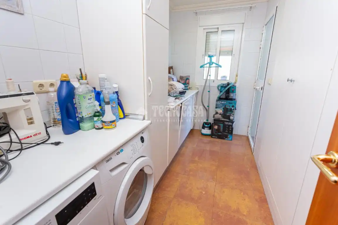 Kitchen of Houses for sale in Algeciras  with Air Conditioner and Swimming Pool