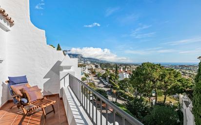 Vista exterior de Apartament en venda en Benahavís amb Terrassa