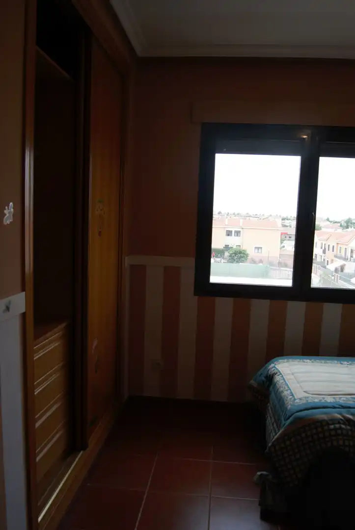 Habitación de Casa adosada de alquiler en Ávila con Calefacción, Terraza y Amueblado