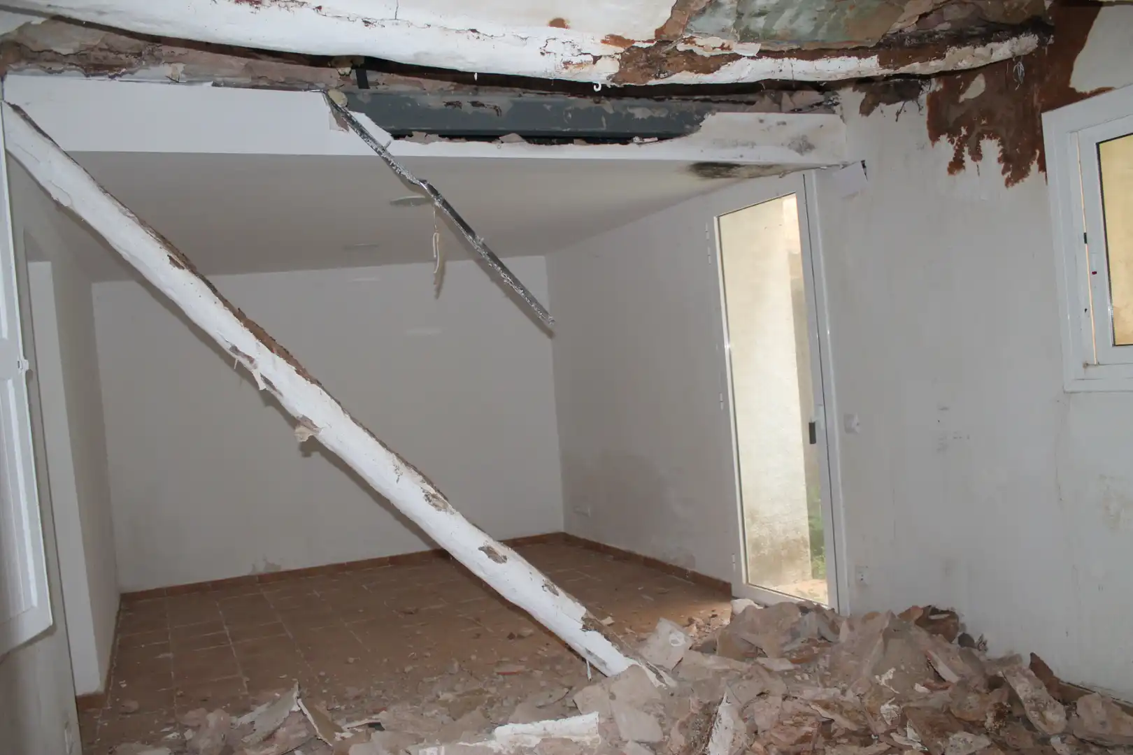 Casa adosada en venda en Salomó amb Balcó i Alarma